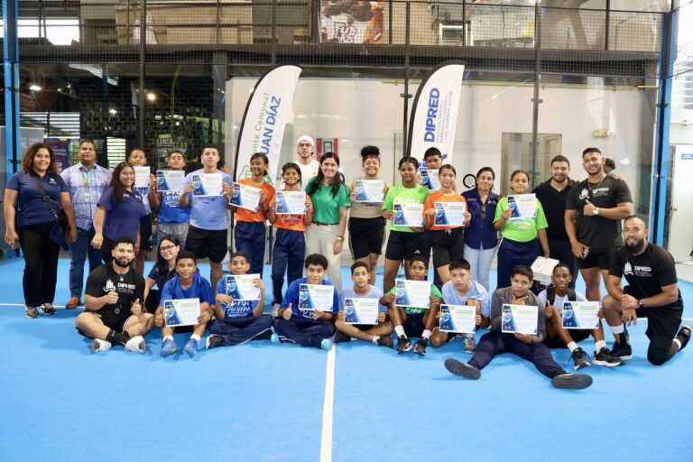 DIPRED Academy realiza exitoso torneo de cierre de clases de pádel con jóvenes de Juan Díaz.